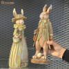 مجسمه آقای خرگوش در دست